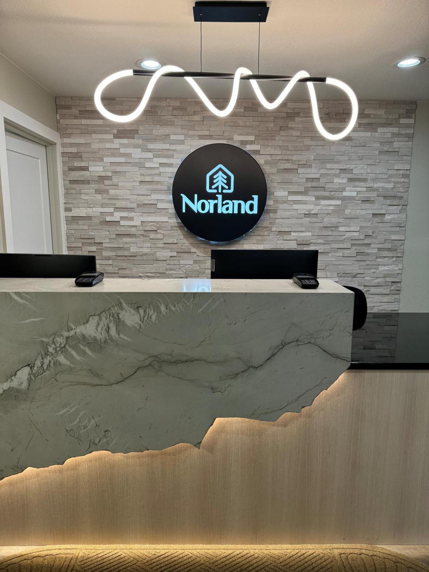 Norland Inn & Suites Roseau Exterior photo